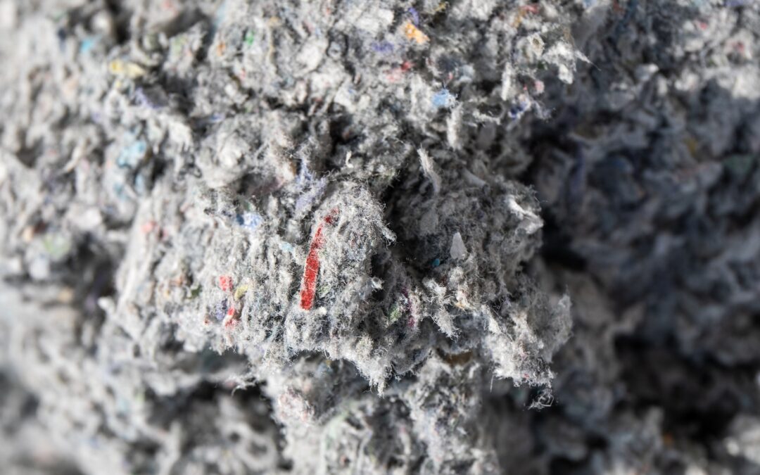 Ocieplenie poddasza metodą wdmuchiwania – realne oszczędności na ogrzewaniu