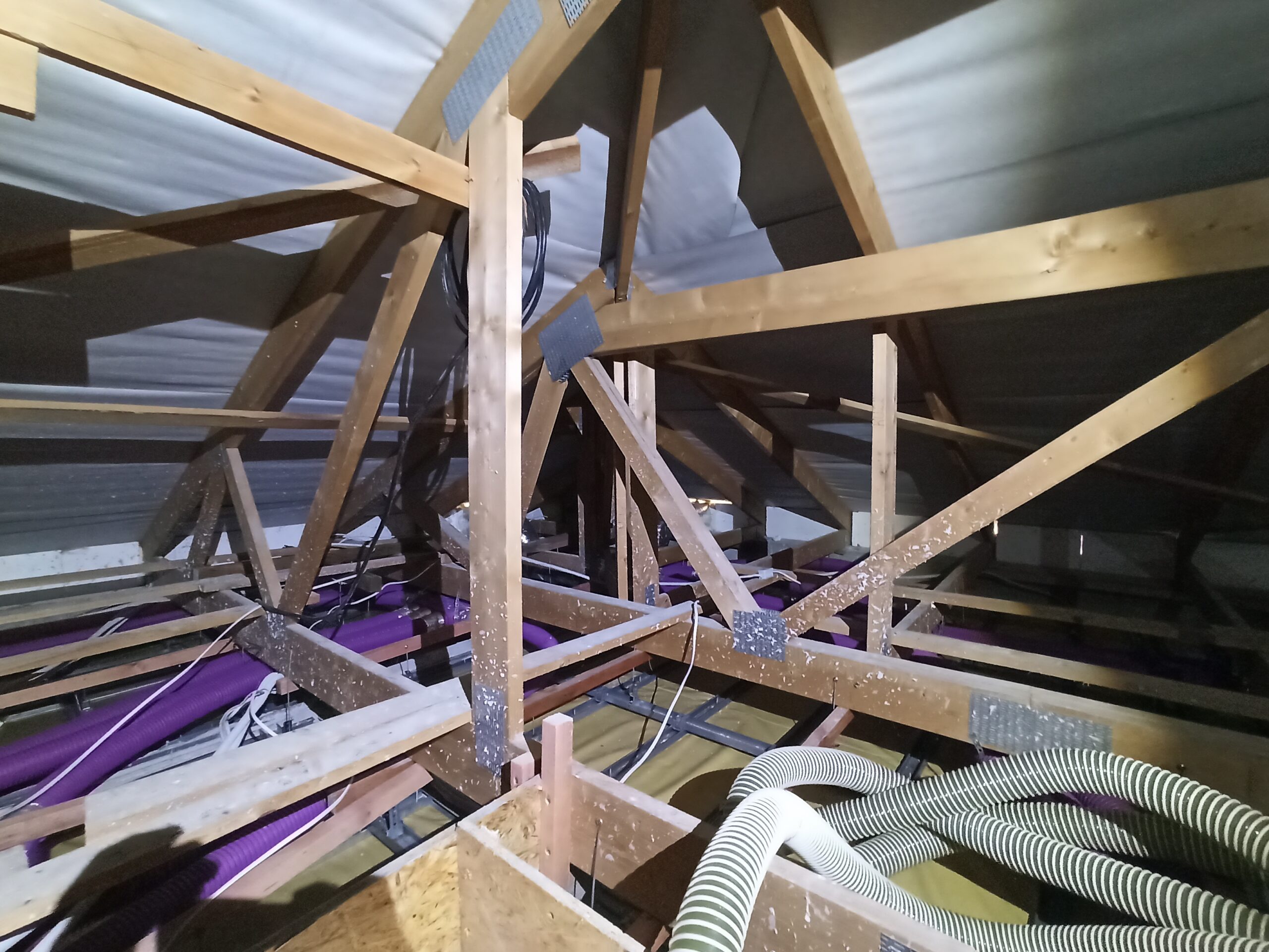 ocieplenie_stropu-celulozą_1